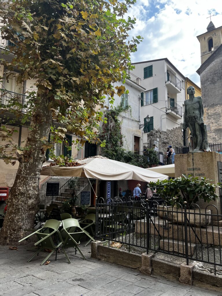 Main square in Corniglia called Piazza Taragio