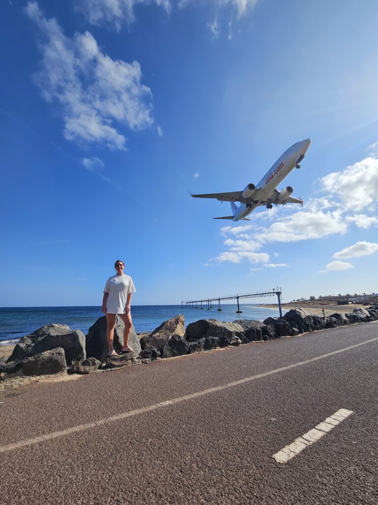 lanzarote airport landing